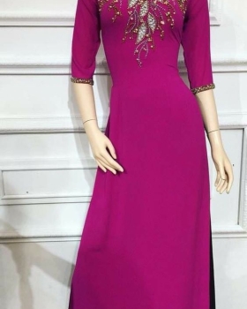 Áo dài kết cườm tay lửng