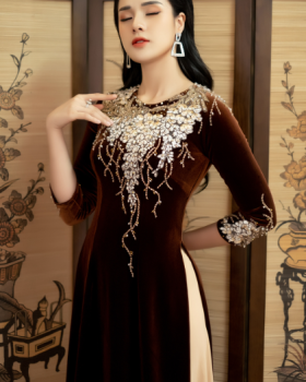 Áo dài đính đá truyền thống