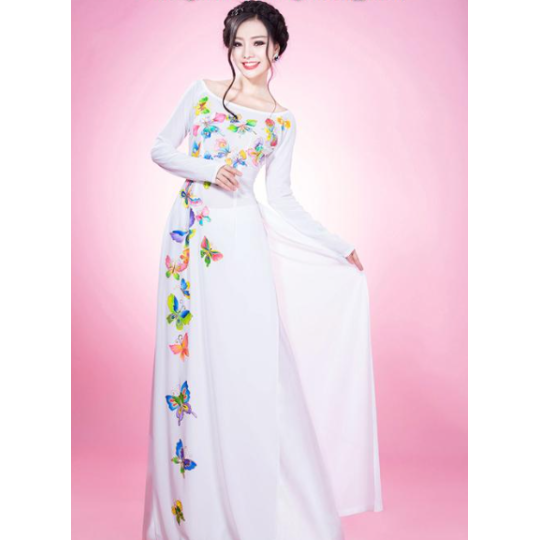 Áo dài vẽ họa tiết bướm